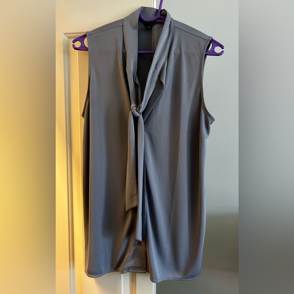 Ann Taylor grey sleeveless blouse with ties and button up size medium